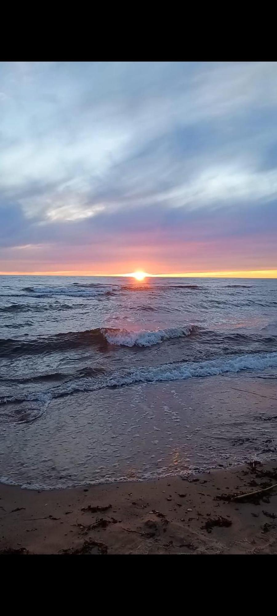 Viesu Nams Juras Bura Otel Tūja Dış mekan fotoğraf
