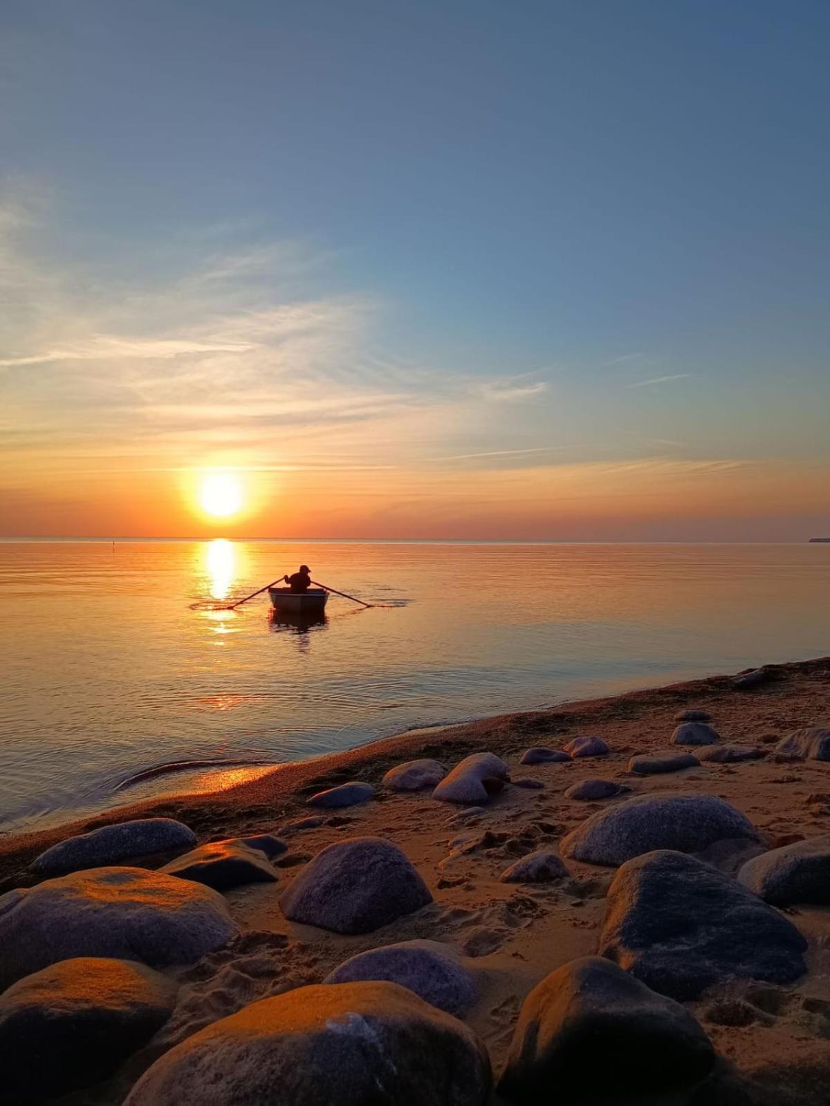Viesu Nams Juras Bura Otel Tūja Dış mekan fotoğraf